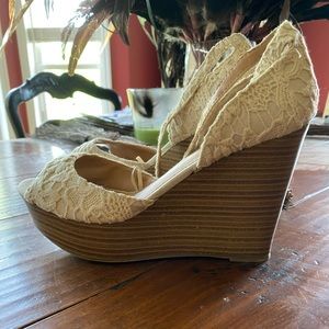 Cream lace detailed wedge sandals